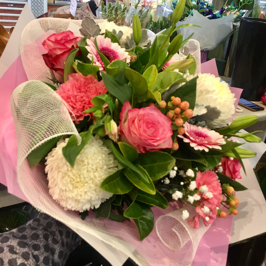 EE0053 - Popular pink bouquet