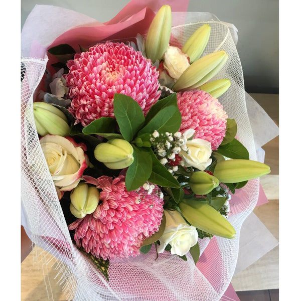 EE0053 - Popular pink bouquet