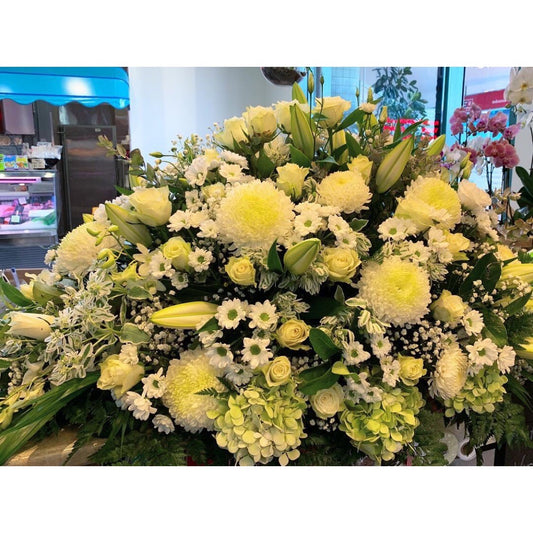 FU0015 - Floral tribute